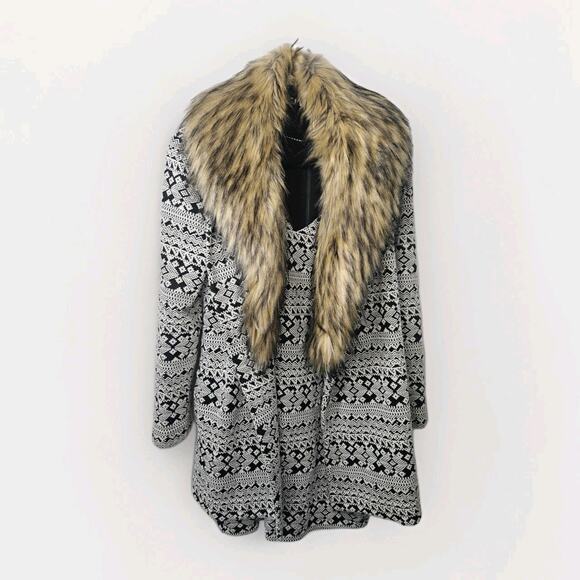 Tart Collections Faux Fur Trim Coat Jacket w/ Matching Dress Black & White Aztec - Picture 1 of 11